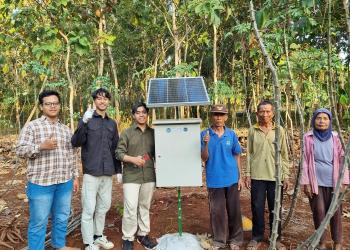 Foto bersama Tim Kethekiland di Gunung Kidul